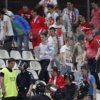 Incidente la meciul Dinamo - "U" Cluj, 70 de suporteri au fost evacuati de pe stadion